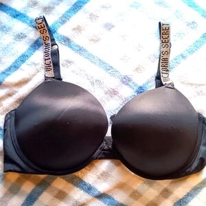 Victoria Secret rhinestone bra size 38DD bombshell line